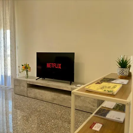 Casa Aurelio 2 Min Dall'ospedale Διαμέρισμα *