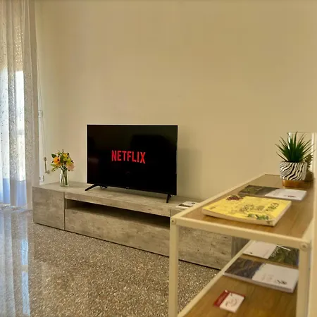 Casa Aurelio 2 Min Dall'ospedale Apartment *