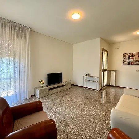 Casa Aurelio 2 Min Dall'ospedale Apartman