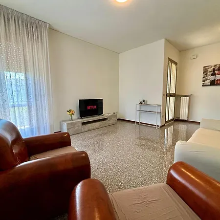 Casa Aurelio 2 Min Dall'ospedale Διαμέρισμα Negrar