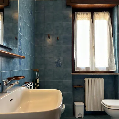 Casa Aurelio 2 Min Dall'ospedale Διαμέρισμα