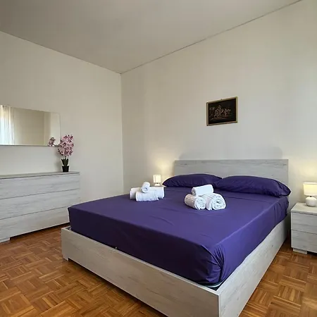 Casa Aurelio 2 Min Dall'ospedale Apartment