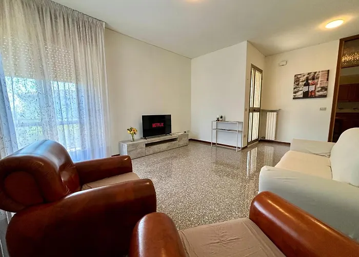 Casa Aurelio 2 Min Dall'ospedale 公寓 内格拉尔